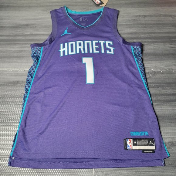 Nike Charlotte Hornets Lamelo Ball #1 22/23 Statement Edition